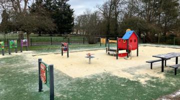 Oatlands sand play area